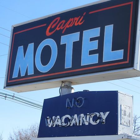 Capri Motel Скотсблафф Экстерьер фото
