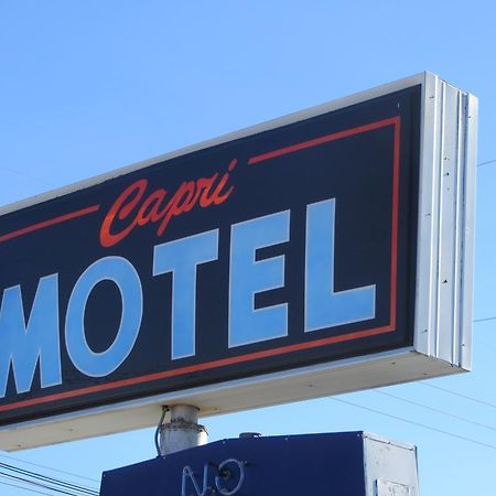 Capri Motel Скотсблафф Экстерьер фото